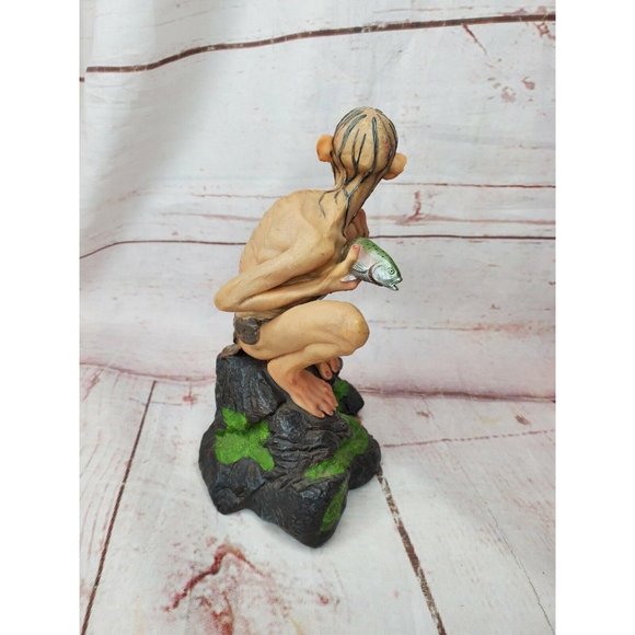 Harry Potter Sméagol The Two Tower Statue, Blu-ray And DVD Bundle - Picture 5 of 12